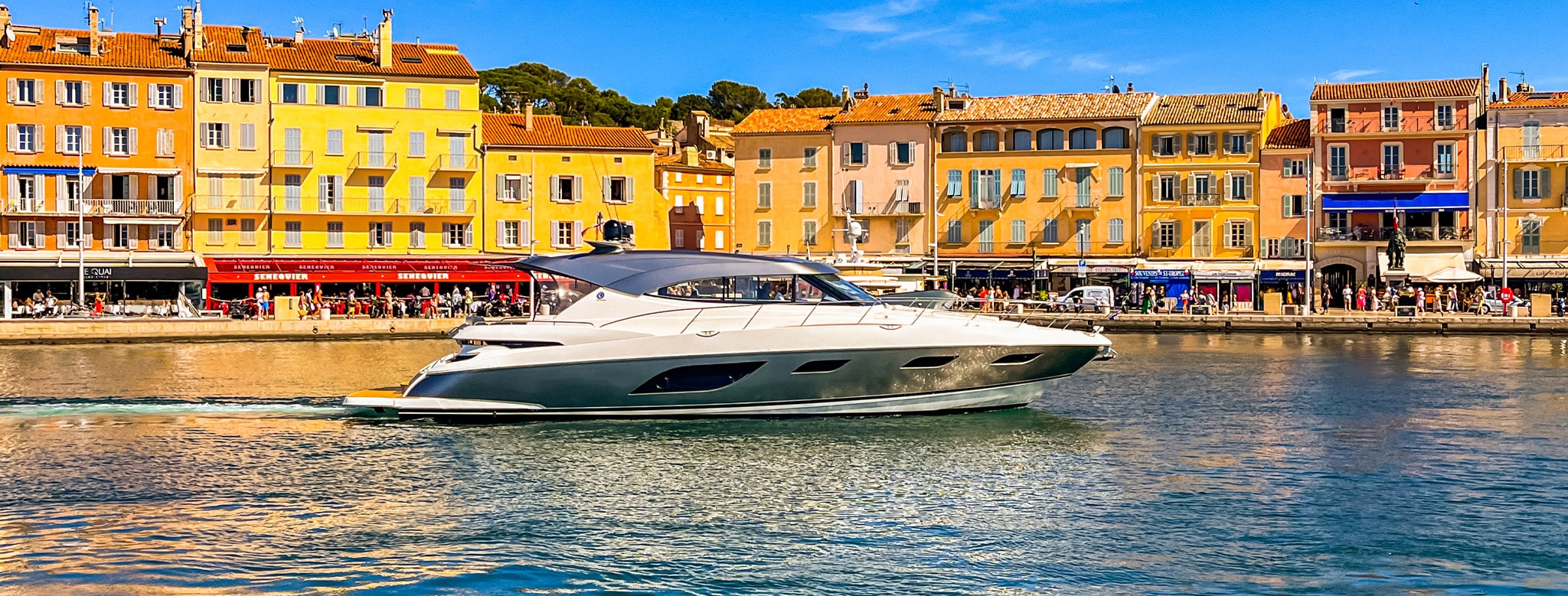 Riviera 6000 Sport Yacht Platinum Edition — photo 7