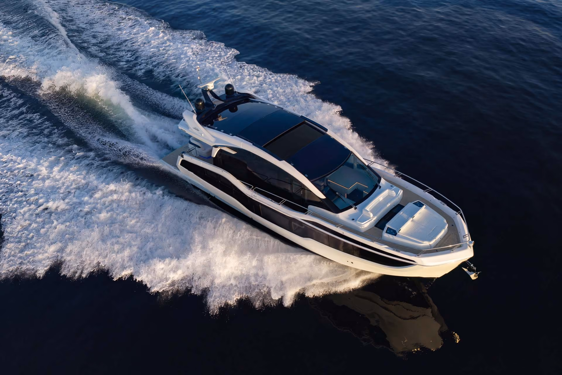 Galeon 570 SKY — photo 5