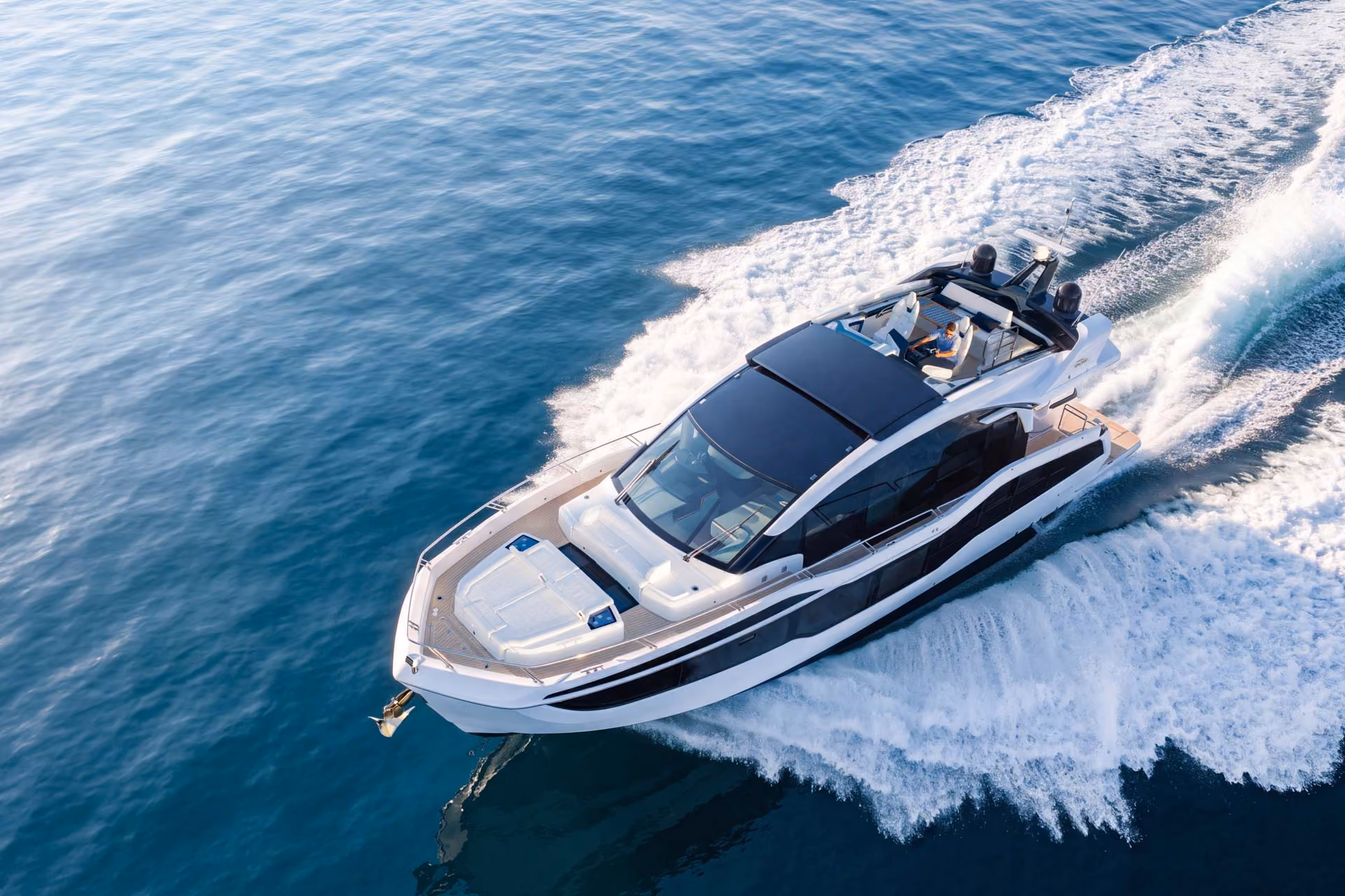 Galeon 570 SKY — photo 2