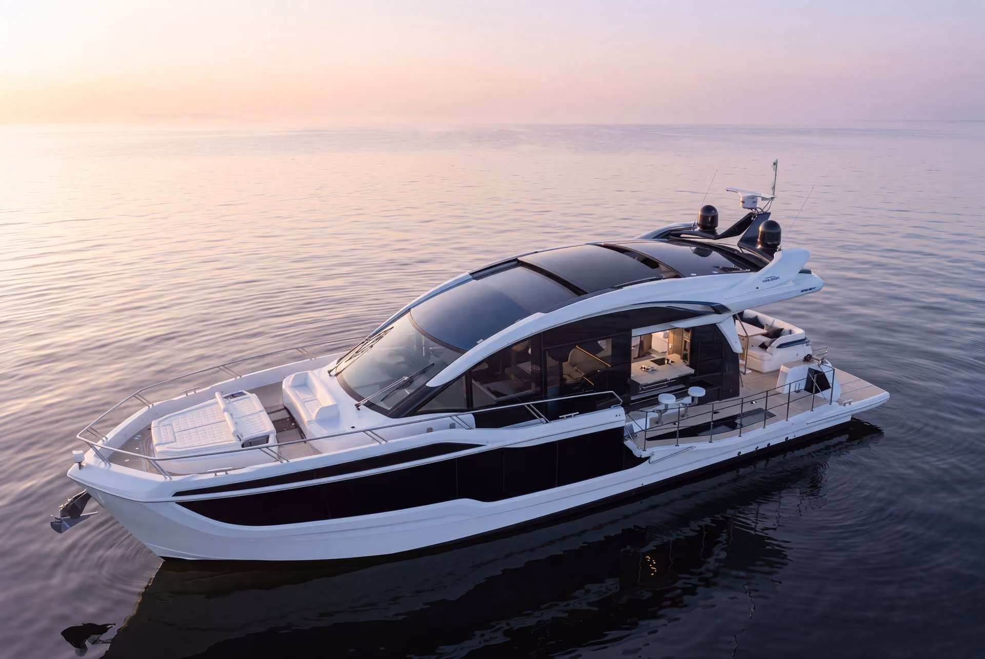 Galeon 570 SKY — photo 7