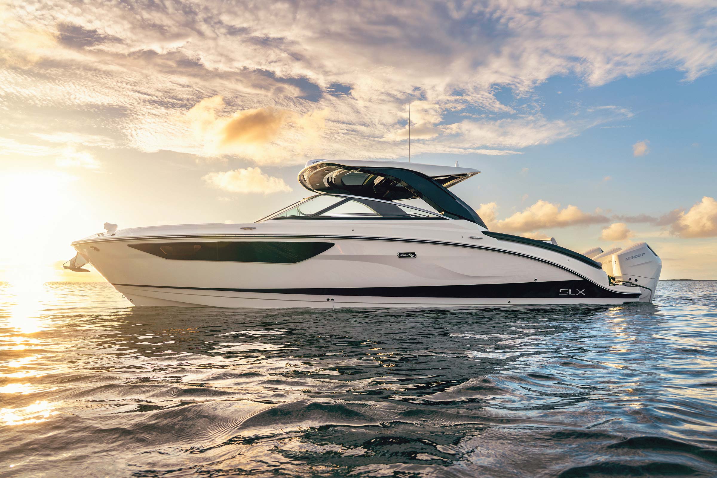 Sea Ray SLX 360 Outboard — photo 5