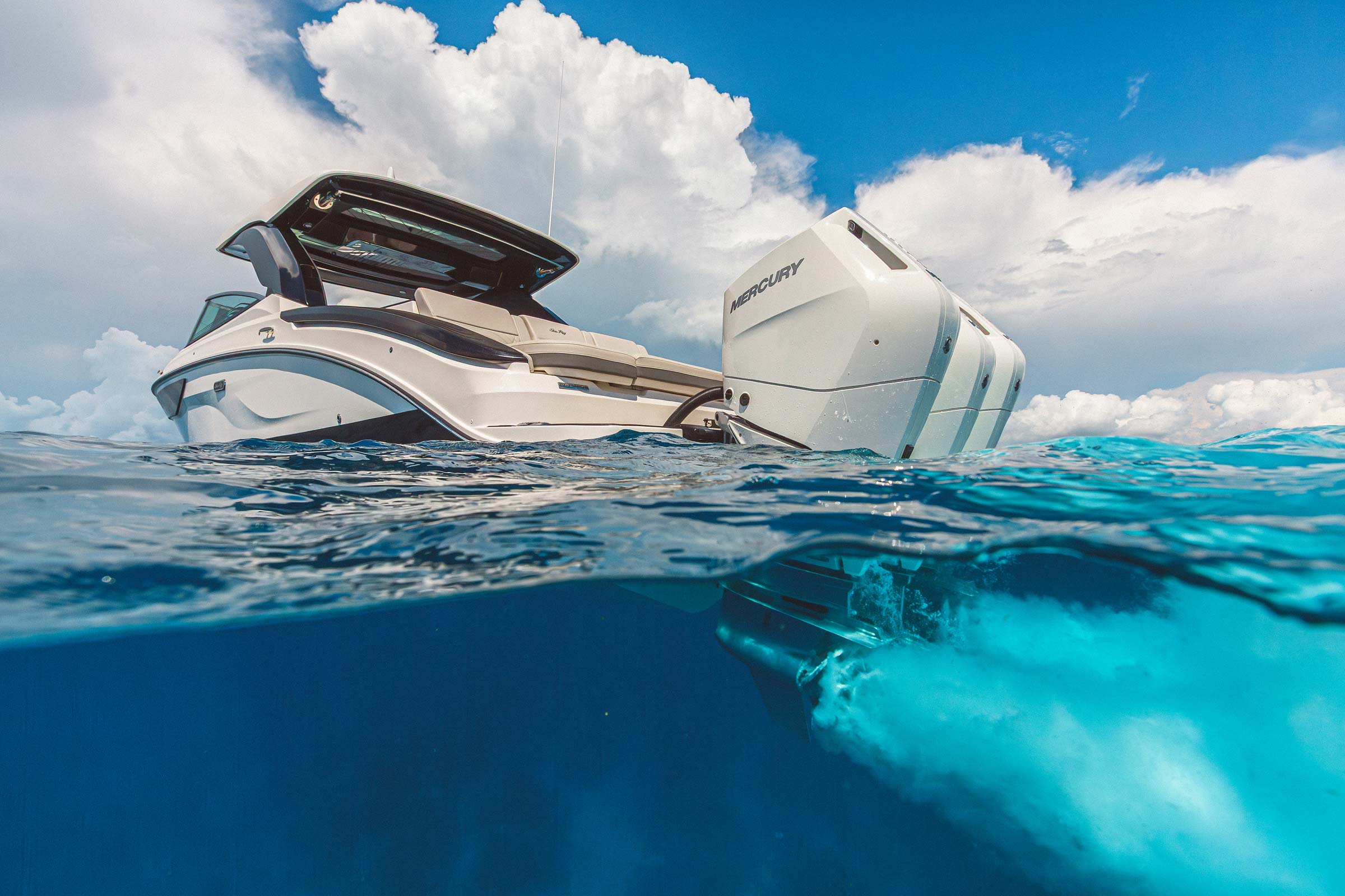 Sea Ray SLX 360 Outboard — photo 7