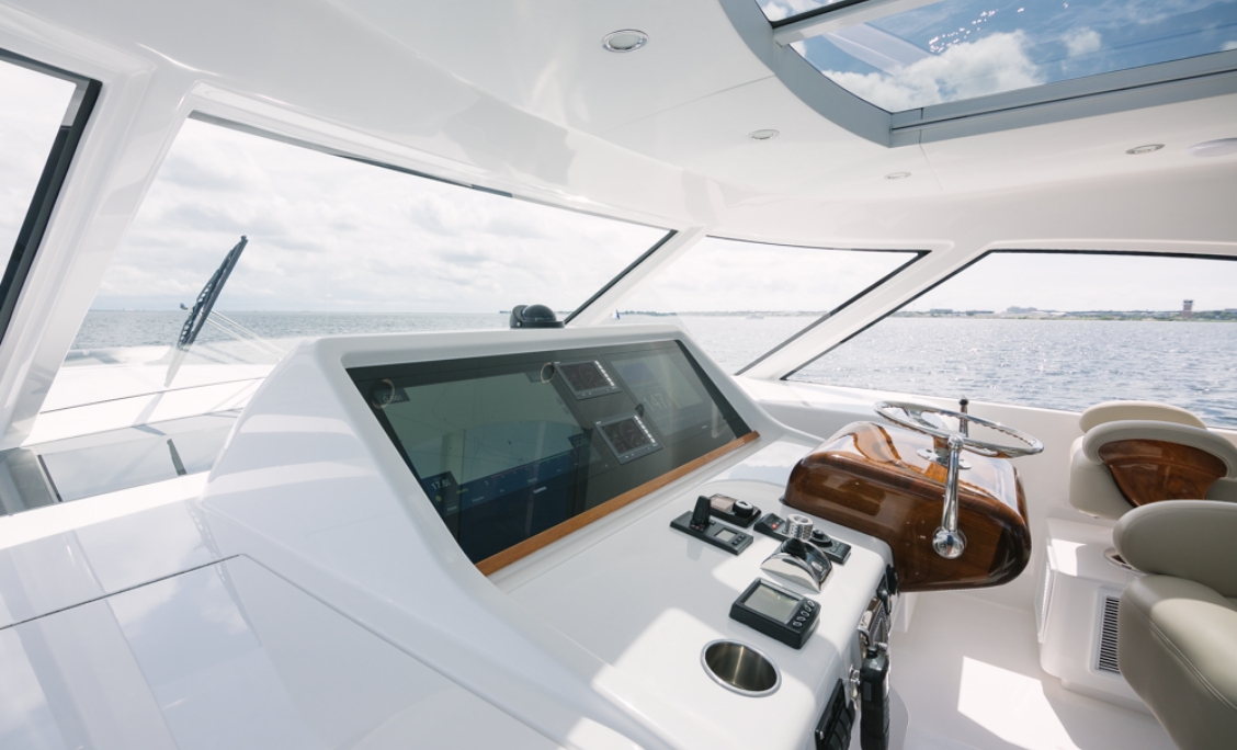 Bertram 50 Sport — photo 9