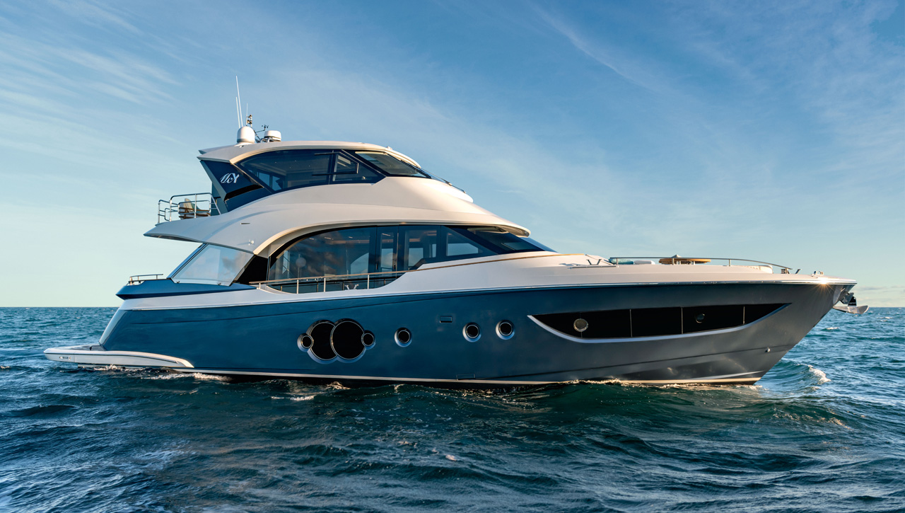 Monte Carlo Yachts MCY 70 Skylounge — photo 3