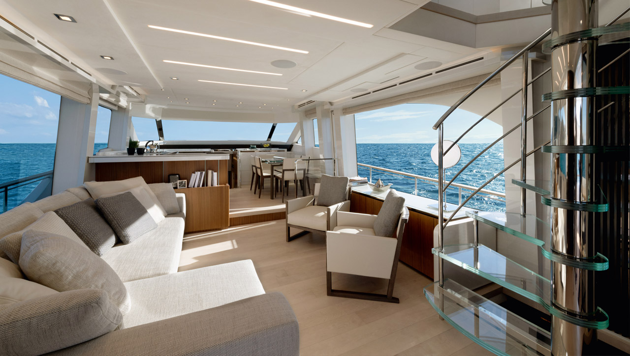 Monte Carlo Yachts MCY 70 Skylounge — photo 8