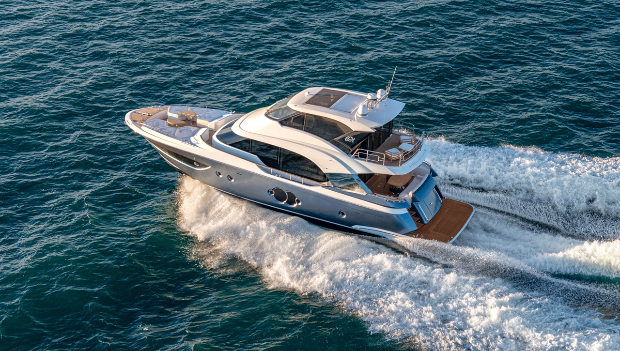 Monte Carlo Yachts MCY 70 Skylounge — photo 4