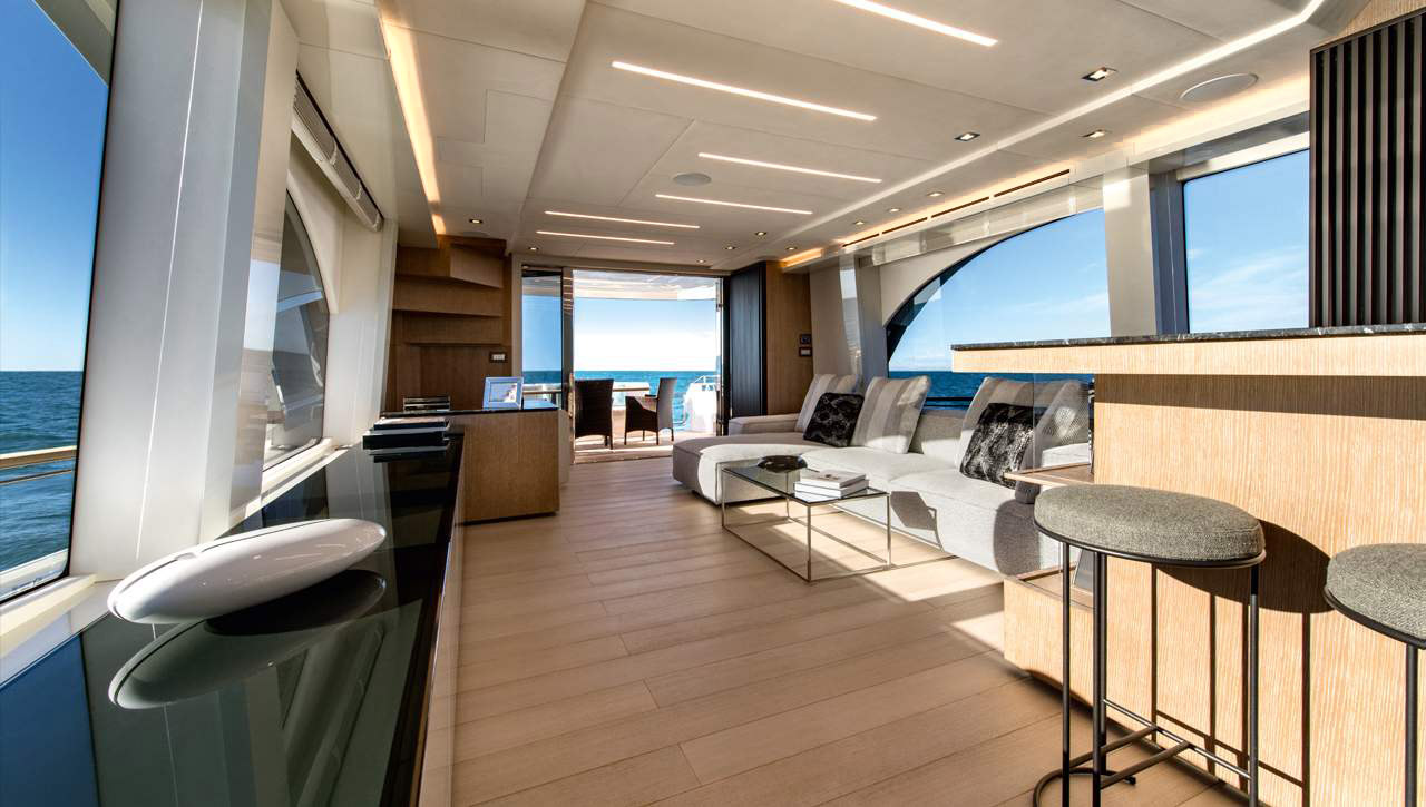 Monte Carlo Yachts MCY 70 — photo 10