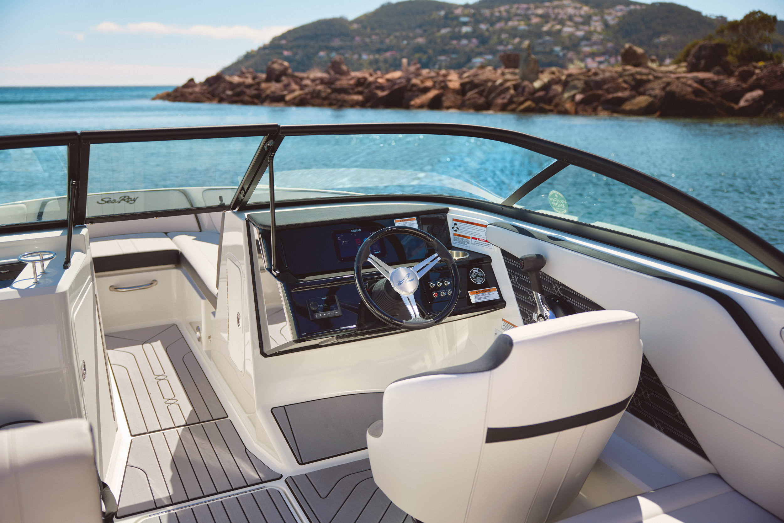 Sea Ray SPX 210 — photo 8