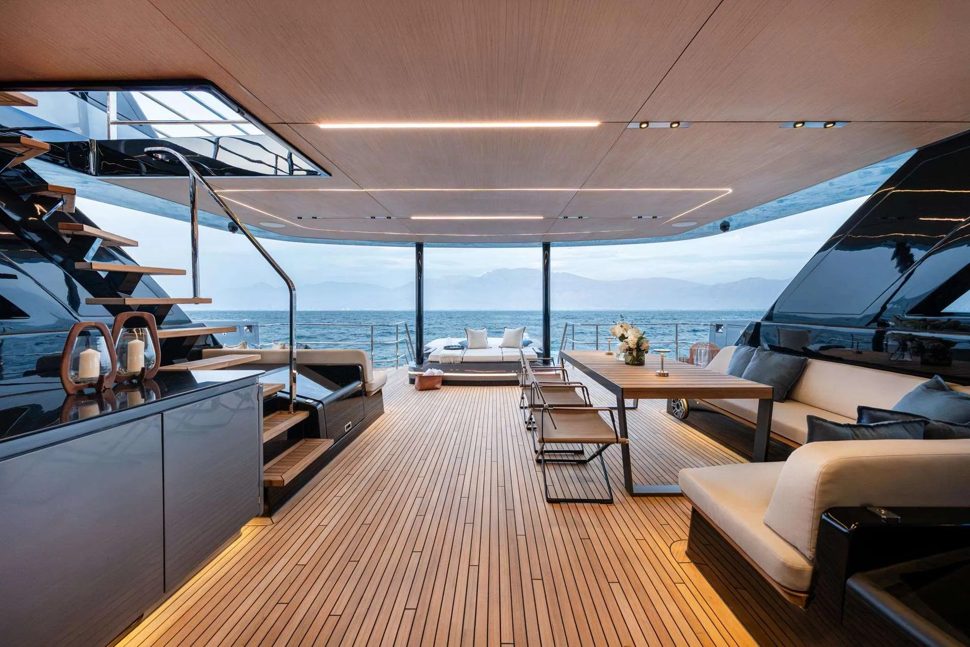 Sunreef Ultima 88 — photo 9