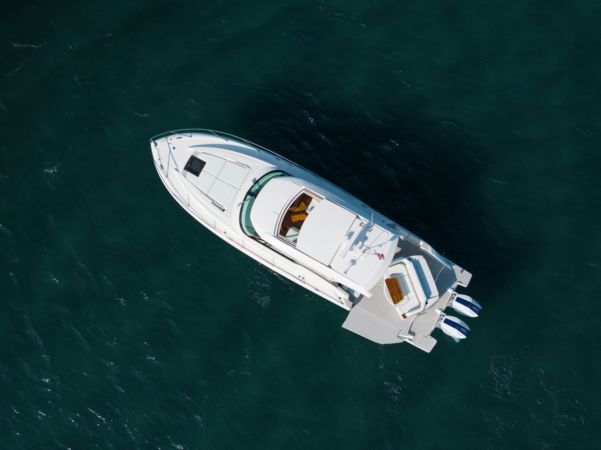 Tiara Yachts 43 LE — photo 9