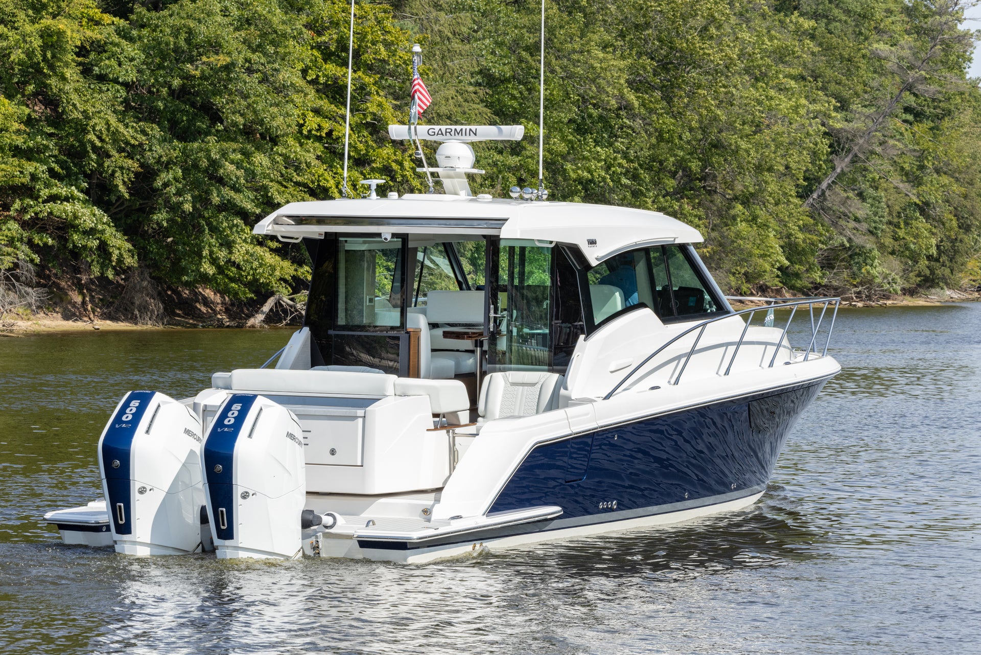 Tiara Yachts 43 LE — photo 8