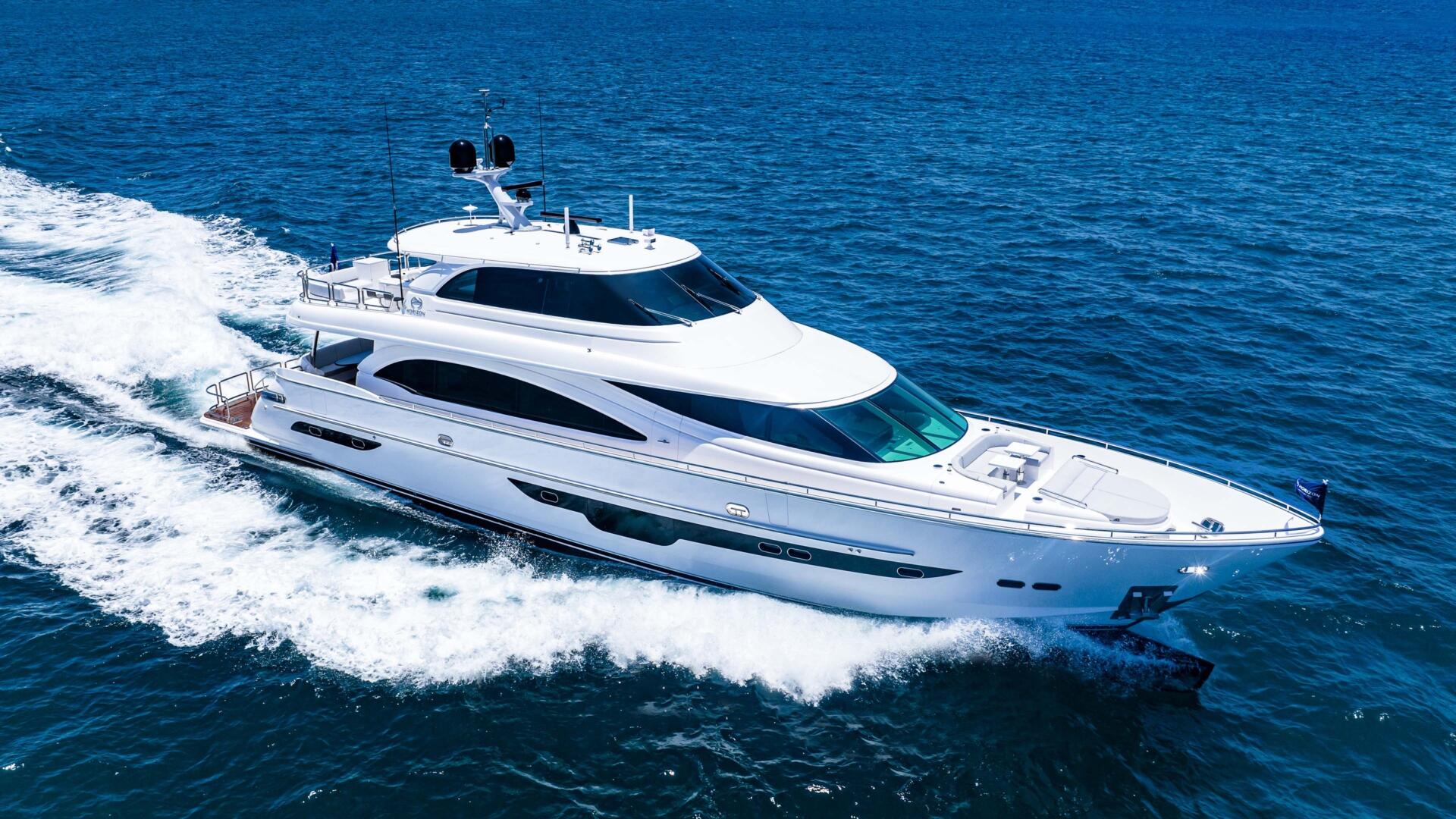 Horizon Yachts Horizon E90