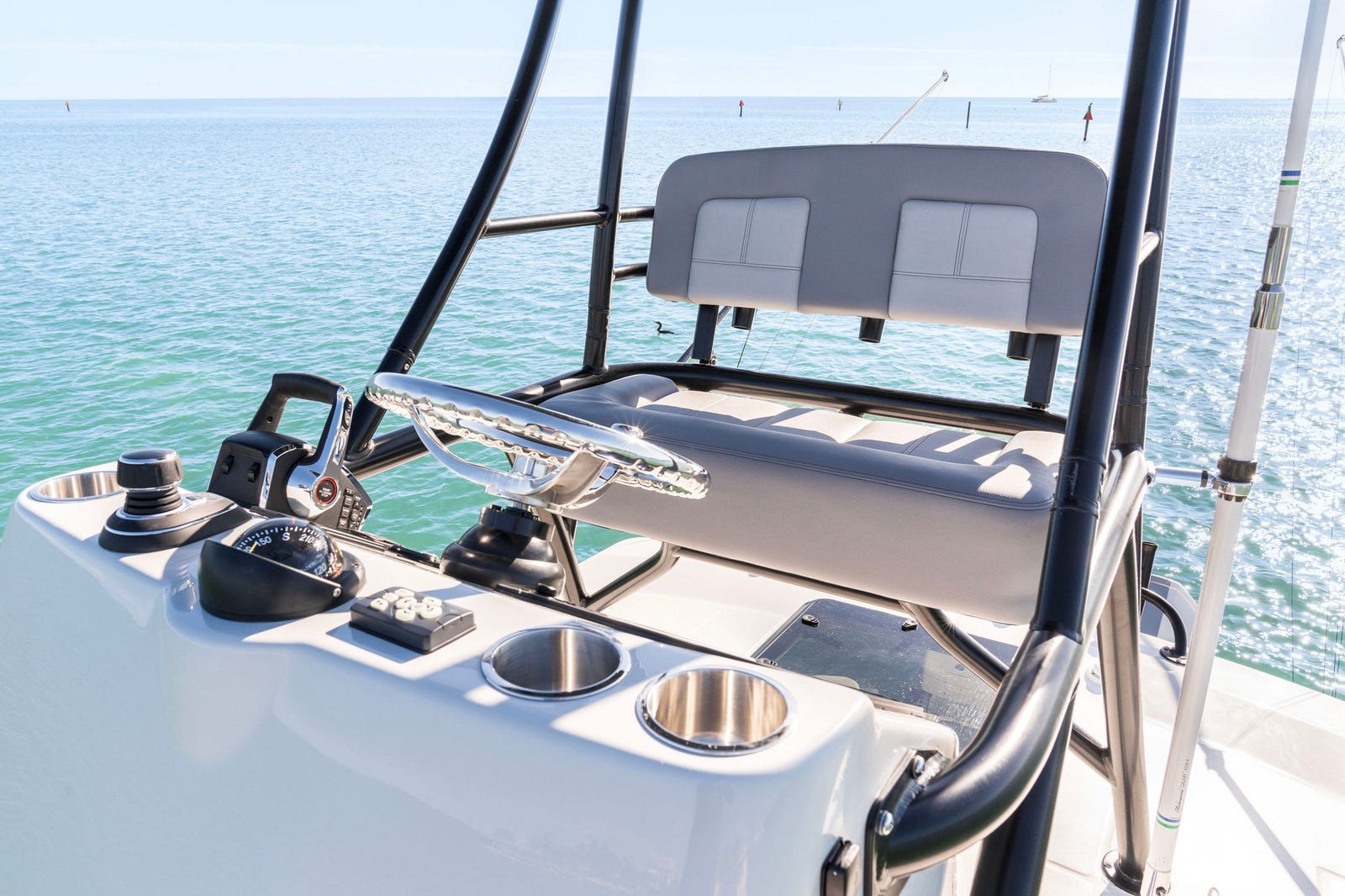 Boston Whaler 360 Outrage — 照片 6