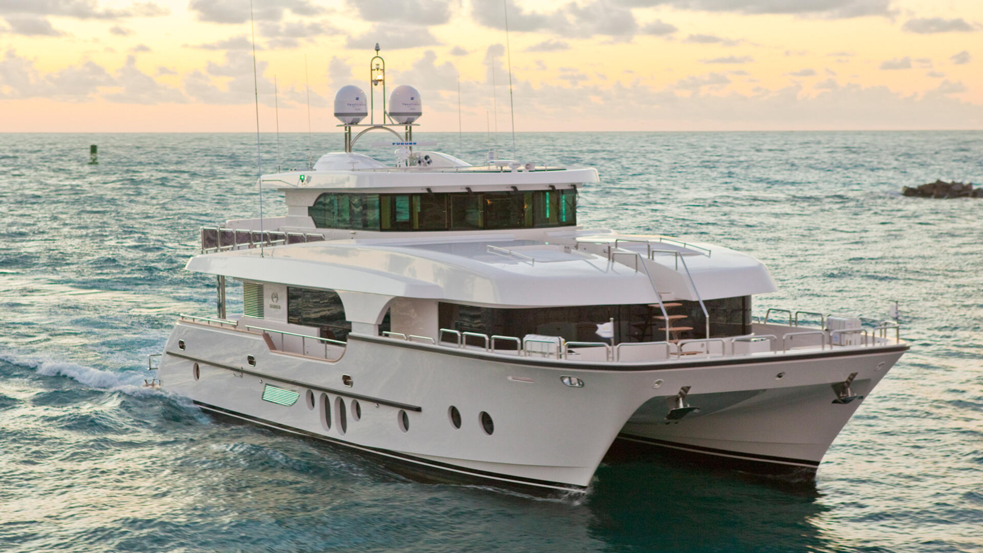 Horizon CC80 Catamaran — photo 3