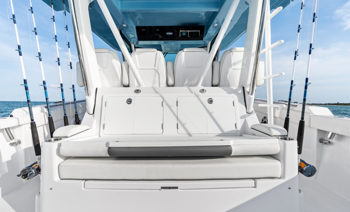 Bertram 39CC — photo 10
