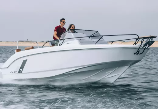 Beneteau Flyer 7 SUNdeck