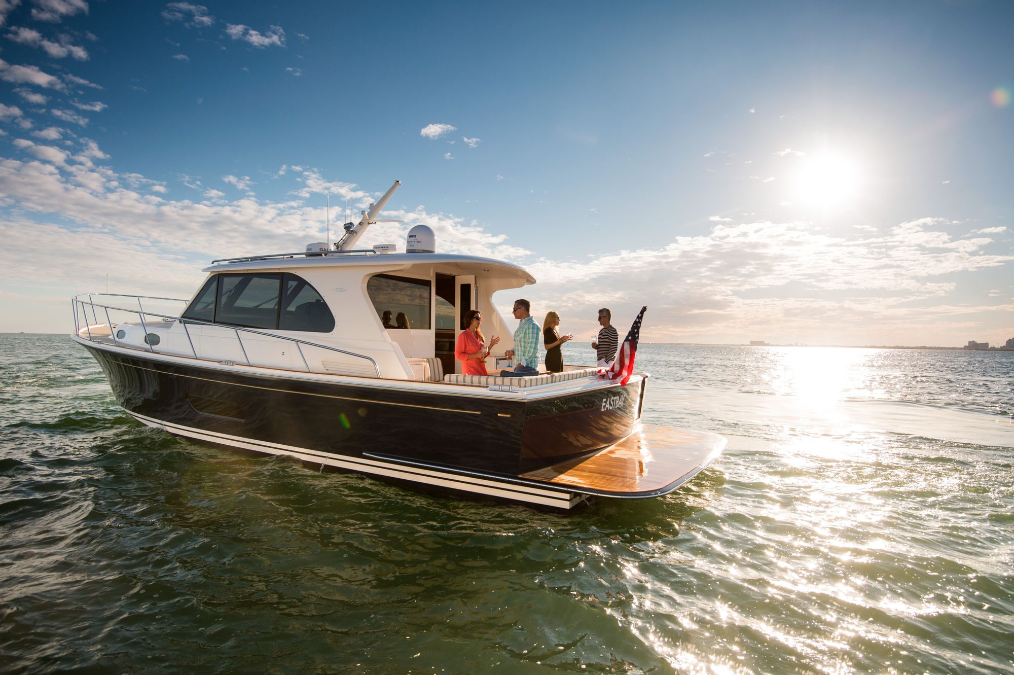 Grand Banks Yachts Eastbay 44 — photo 3