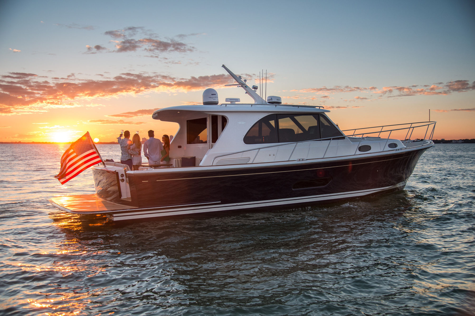 Grand Banks Yachts Eastbay 44 — photo 4