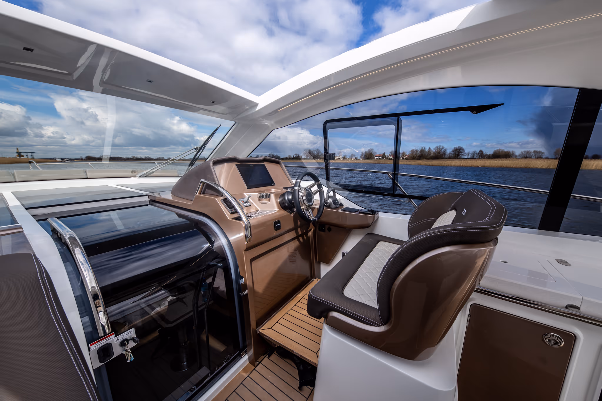 Galeon 405 HTS — 照片 9