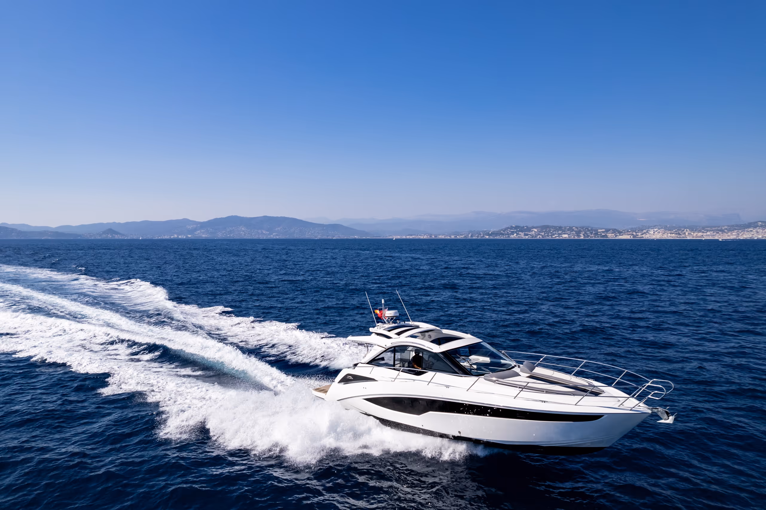 Galeon 405 HTS — 照片 7