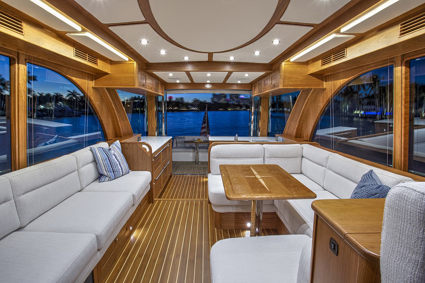 Sabre Yachts 58 Salon Express — Foto 8