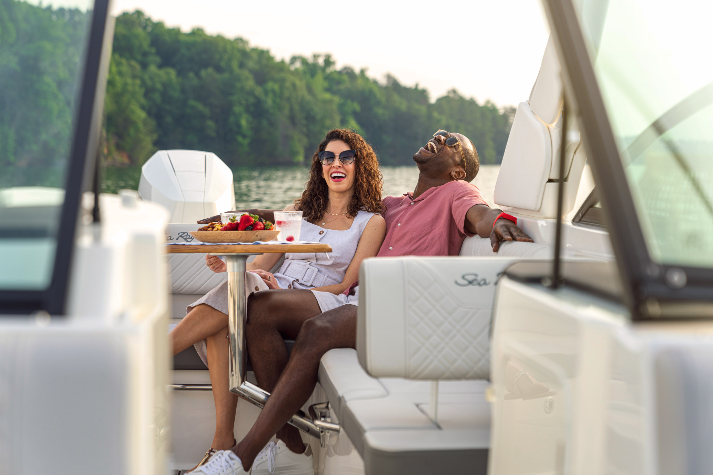 Sea Ray SDX 270 Outboard — photo 7