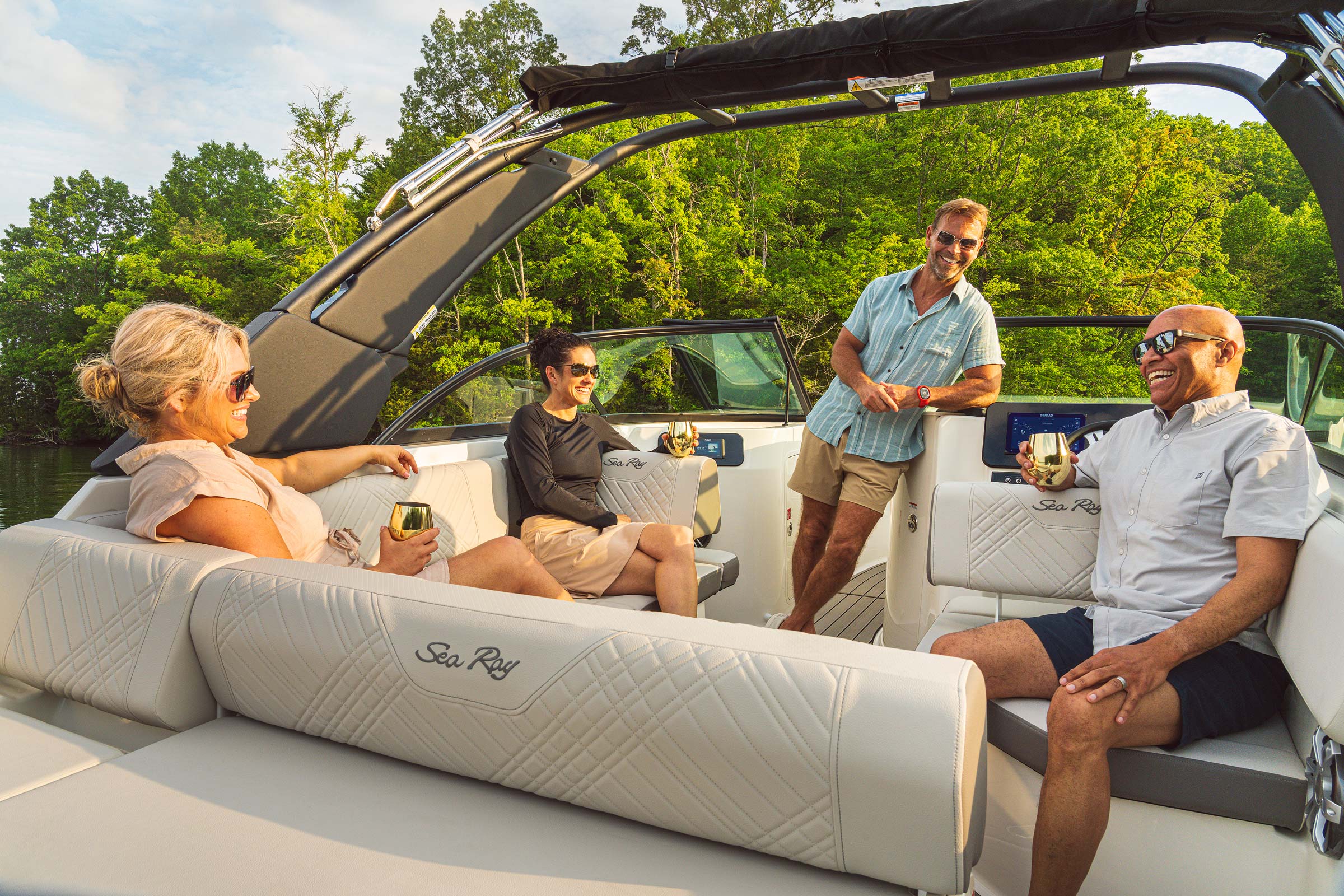 Sea Ray SDX 230 — photo 2
