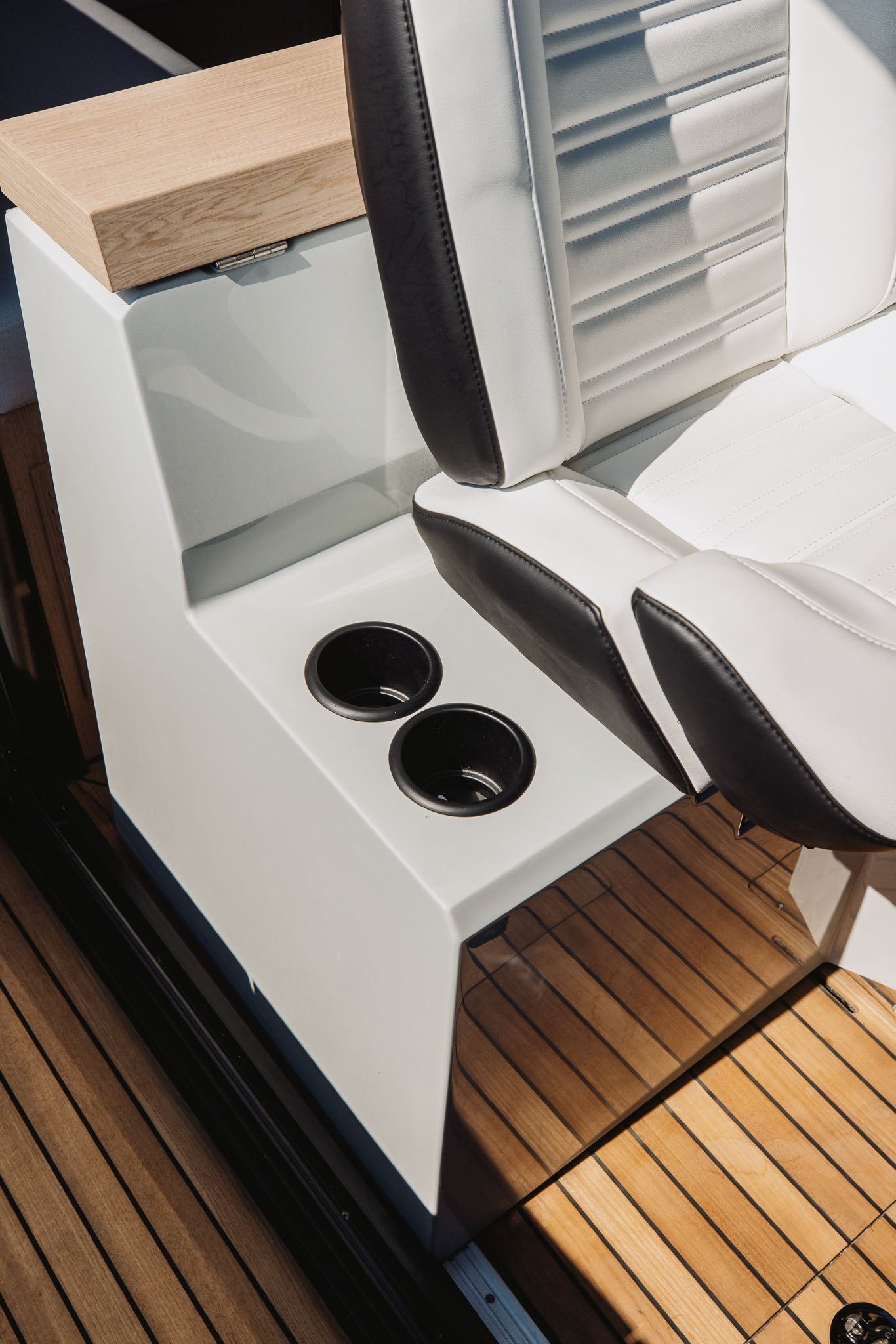 XO Boats EXPLR 44 — photo 10