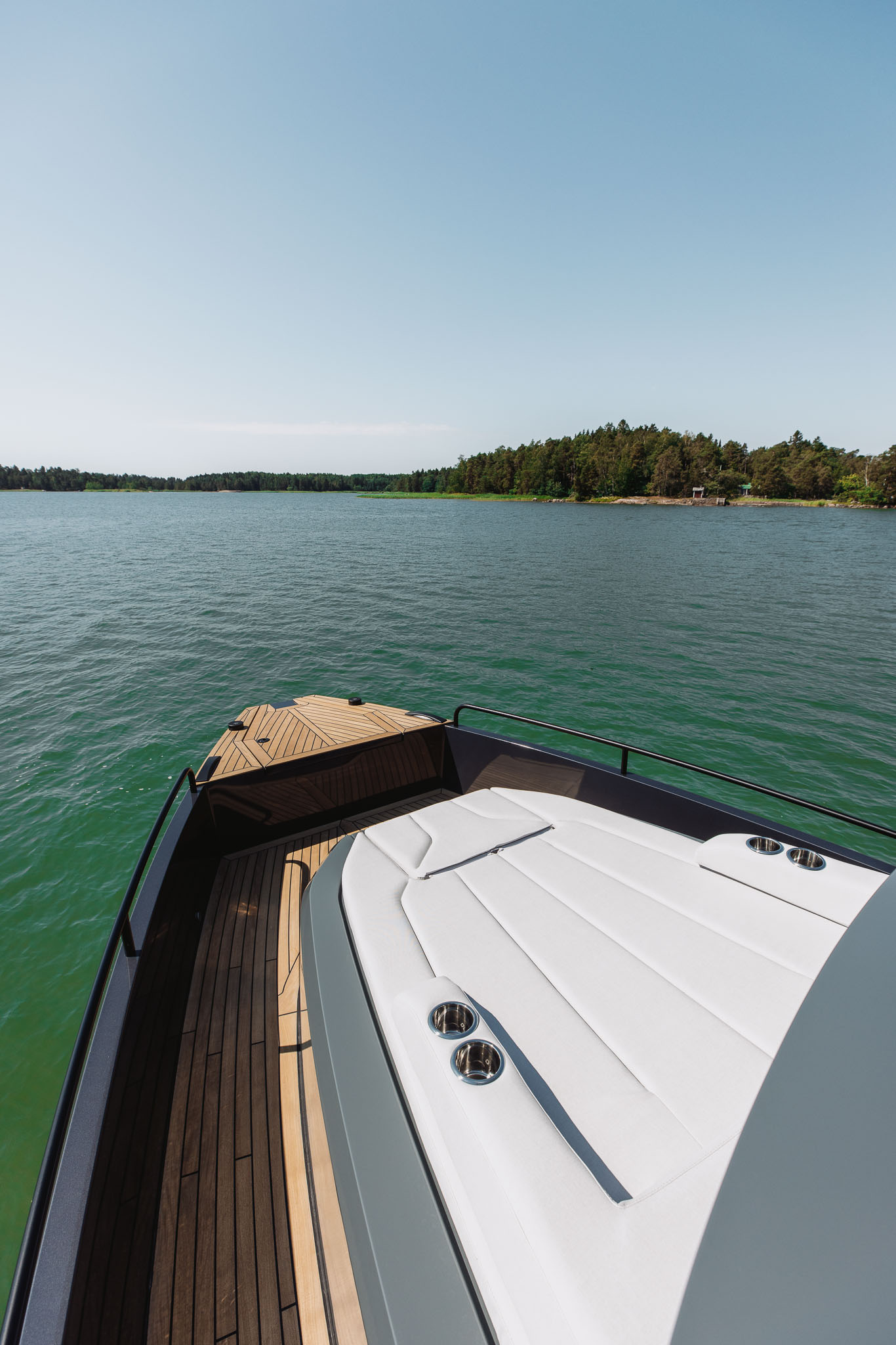XO Boats EXPLR 44 — photo 5