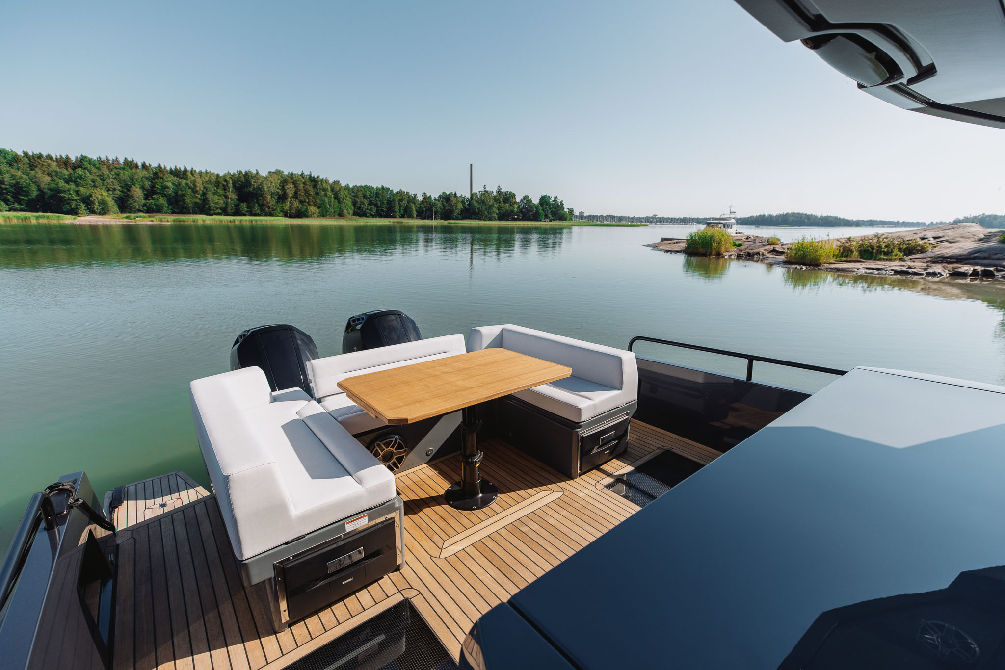 XO Boats EXPLR 44 — photo 4