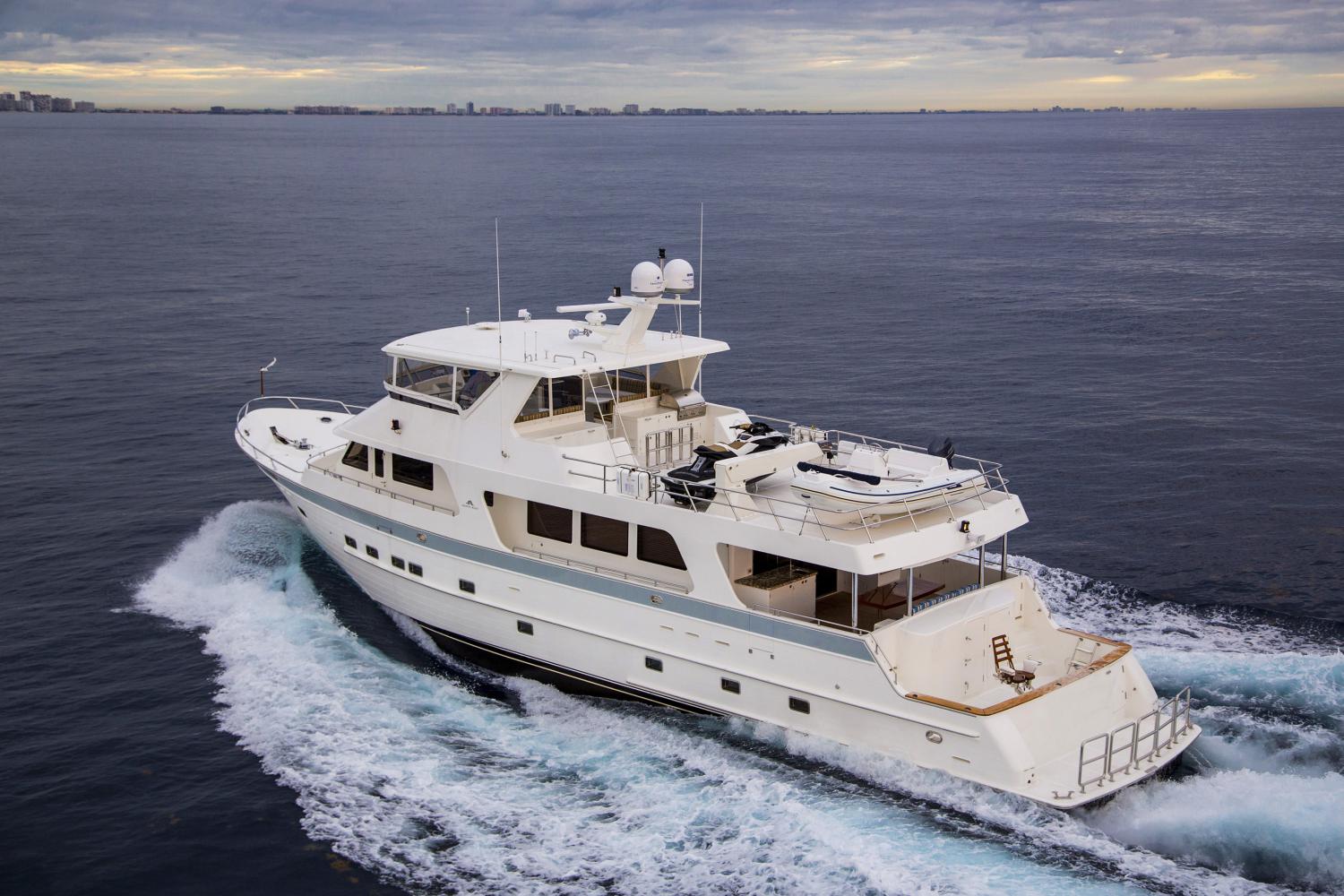 Outer Reef Yachts 860 Cockpit Motoryacht — photo 3