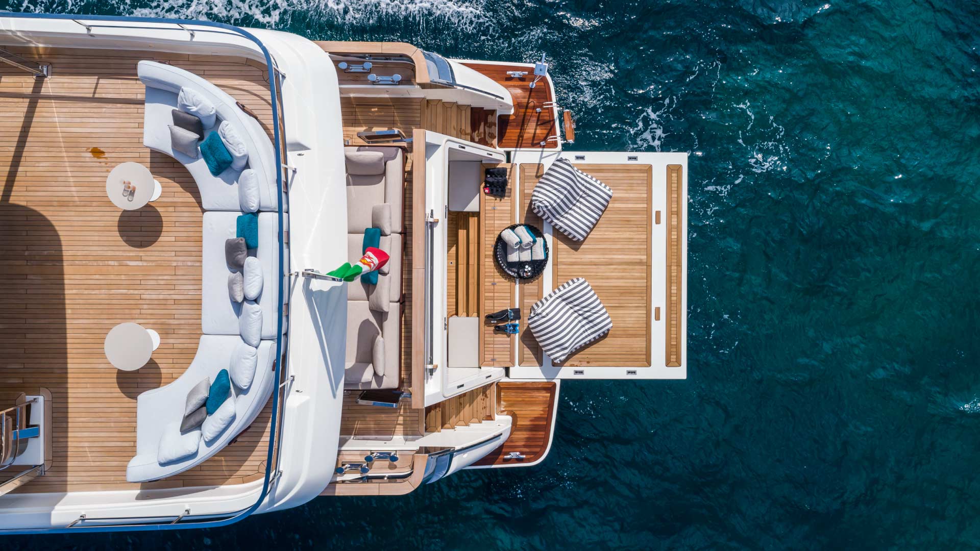 Custom Line Navetta 42 — photo 5