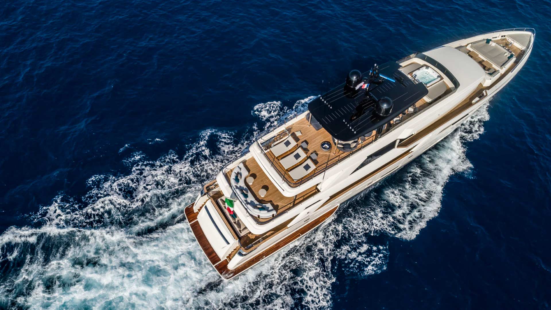 Custom Line Navetta 42 — photo 6