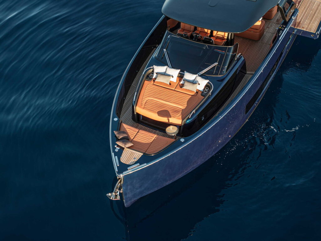 Cranchi A46 Luxury Tender — photo 3