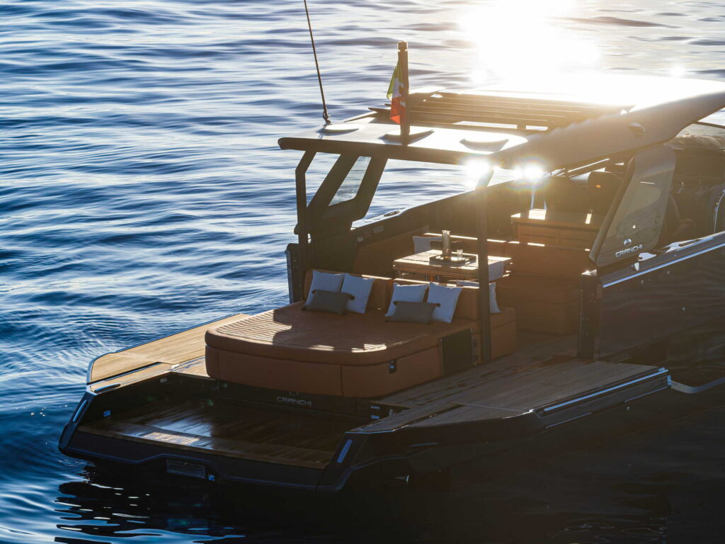 Cranchi A46 Luxury Tender — photo 6