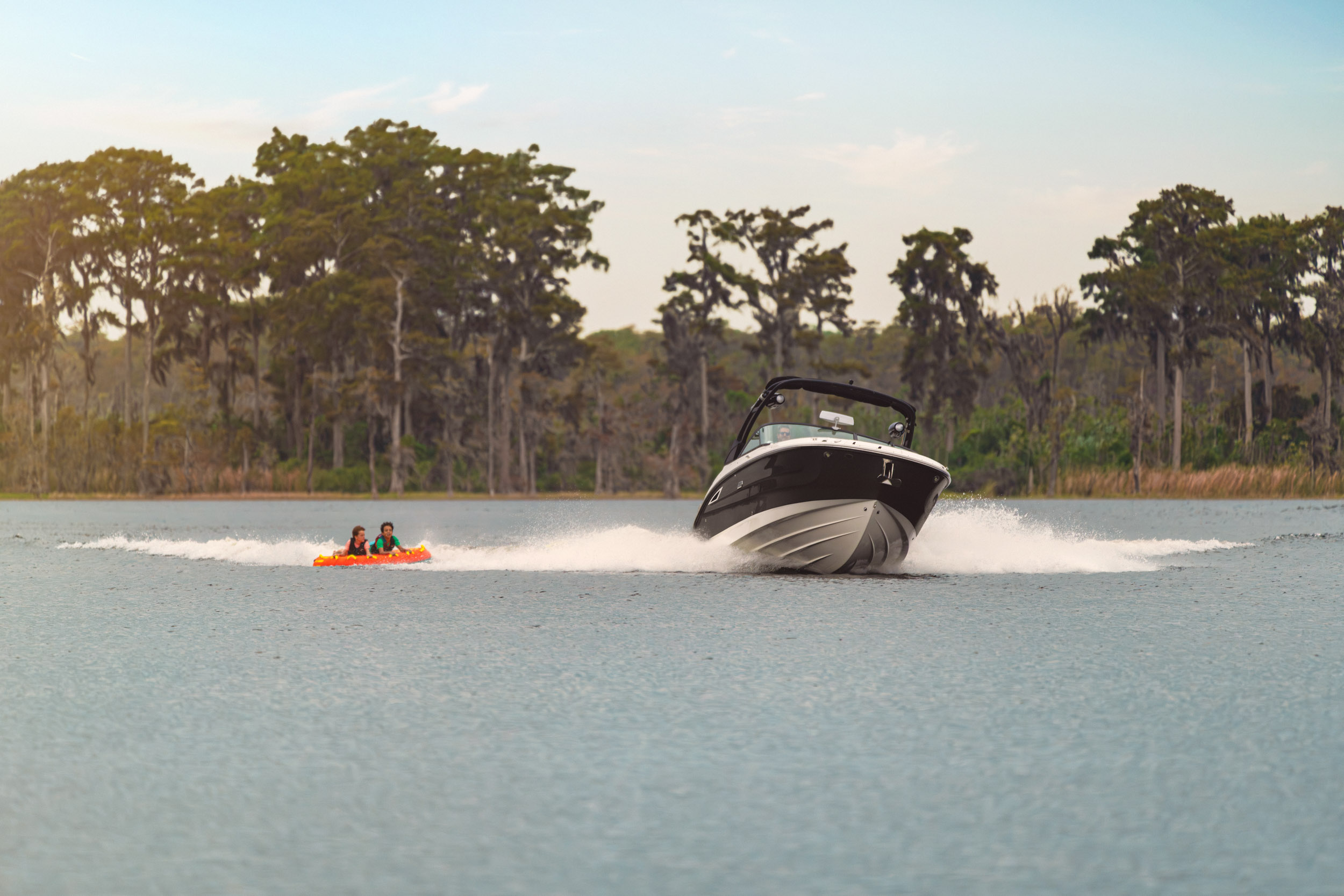 Sea Ray SDX 270