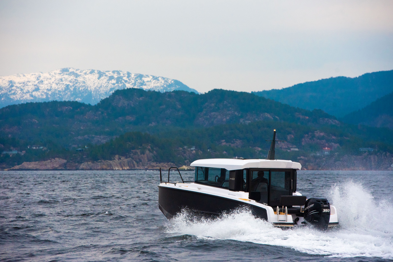 XO Boats EXPLR 9 — photo 9