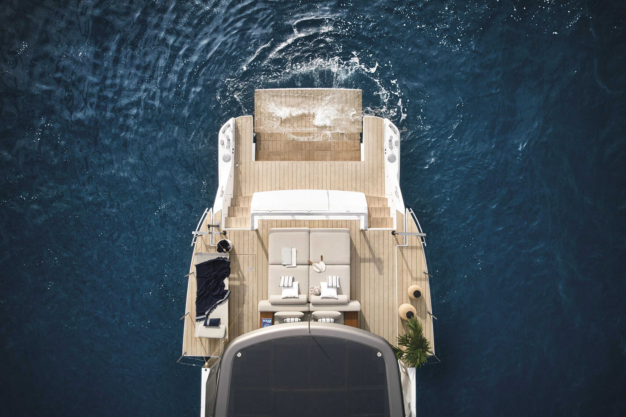 Azimut Seadeck 7 — photo 8