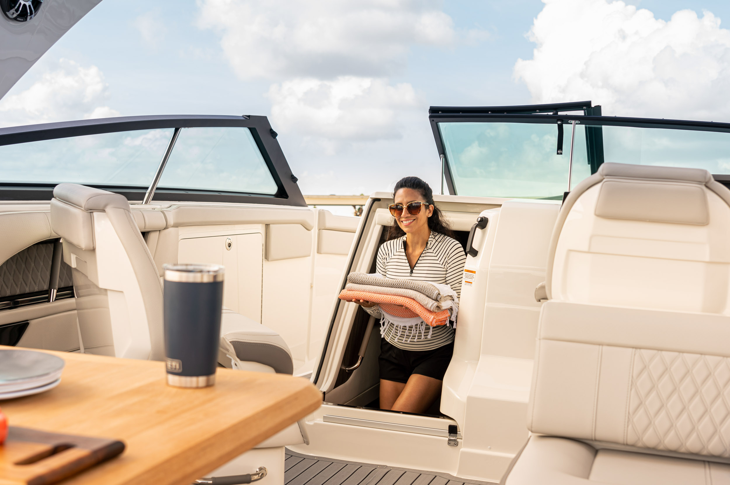 Sea Ray SLX 400 — photo 3