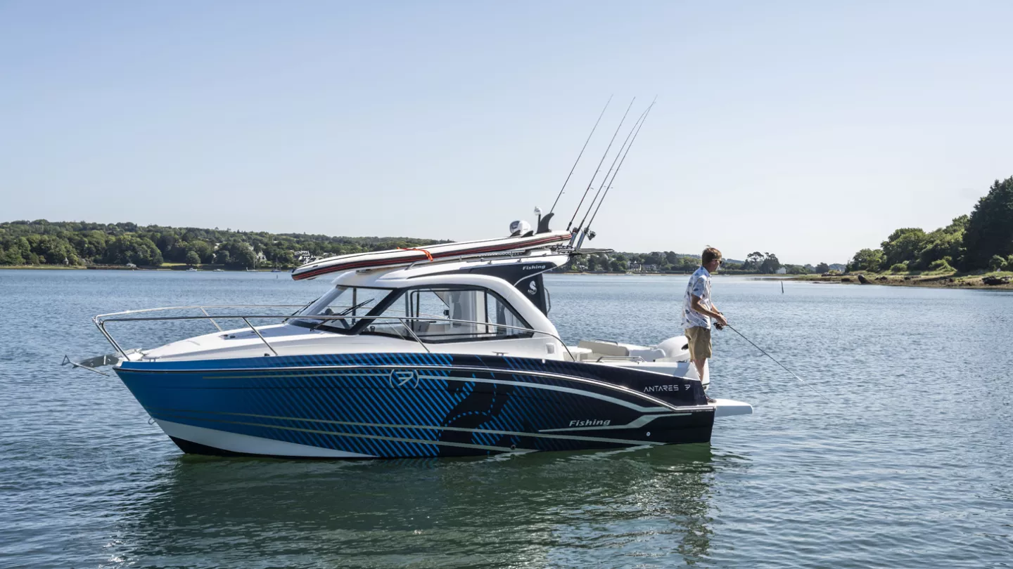 Beneteau Antares 7 Fishing — photo 8