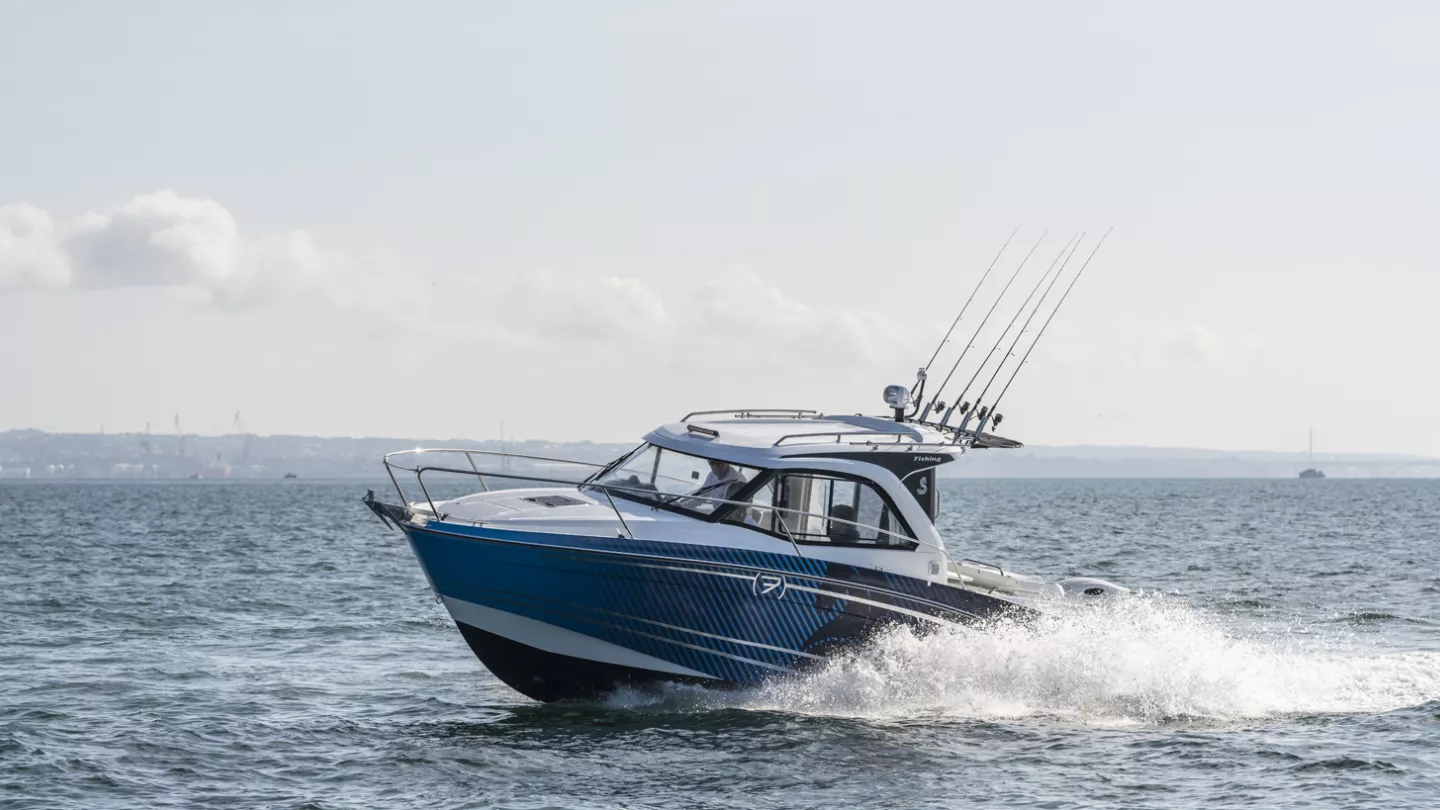 Beneteau Antares 7 Fishing — photo 4