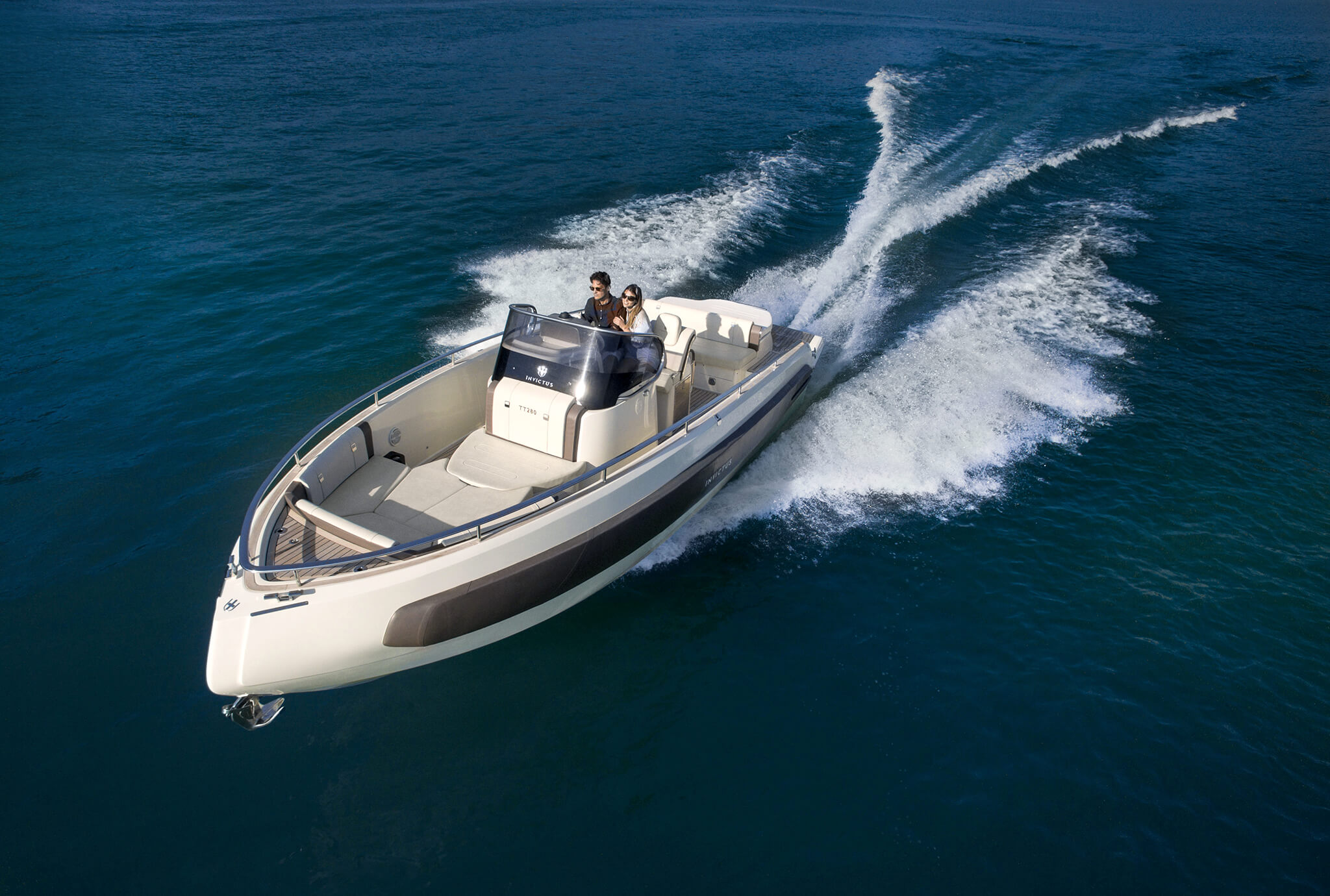 Invictus Yacht TT280