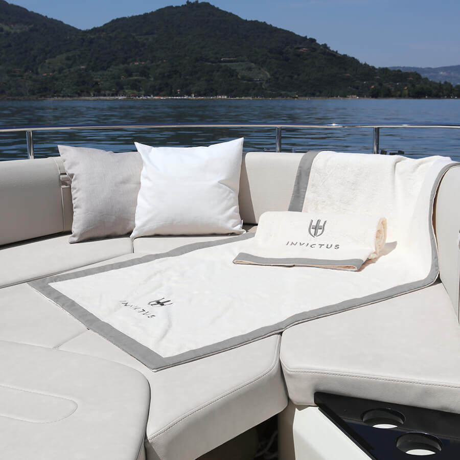 Invictus Yacht TT280 — photo 4