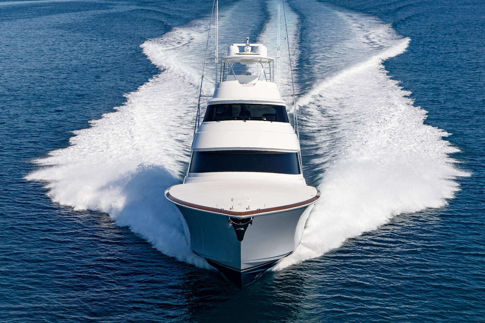 Viking Yachts 90 Enclosed Bridge — photo 4
