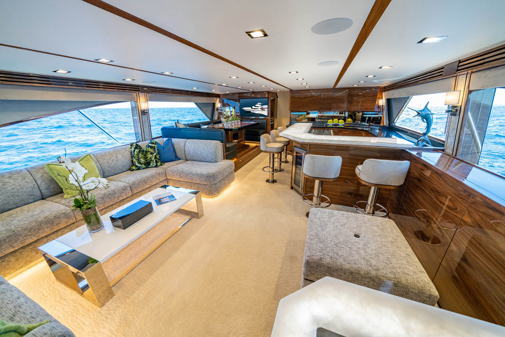Viking Yachts 90 Enclosed Bridge — photo 7