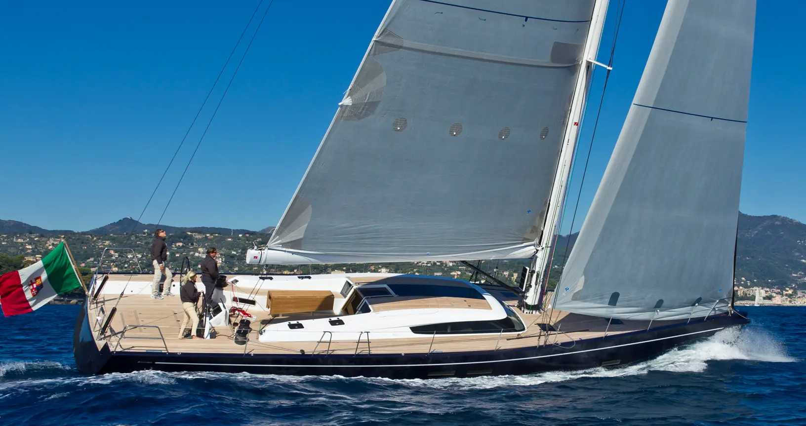 Advanced Yachts A66 — photo 4