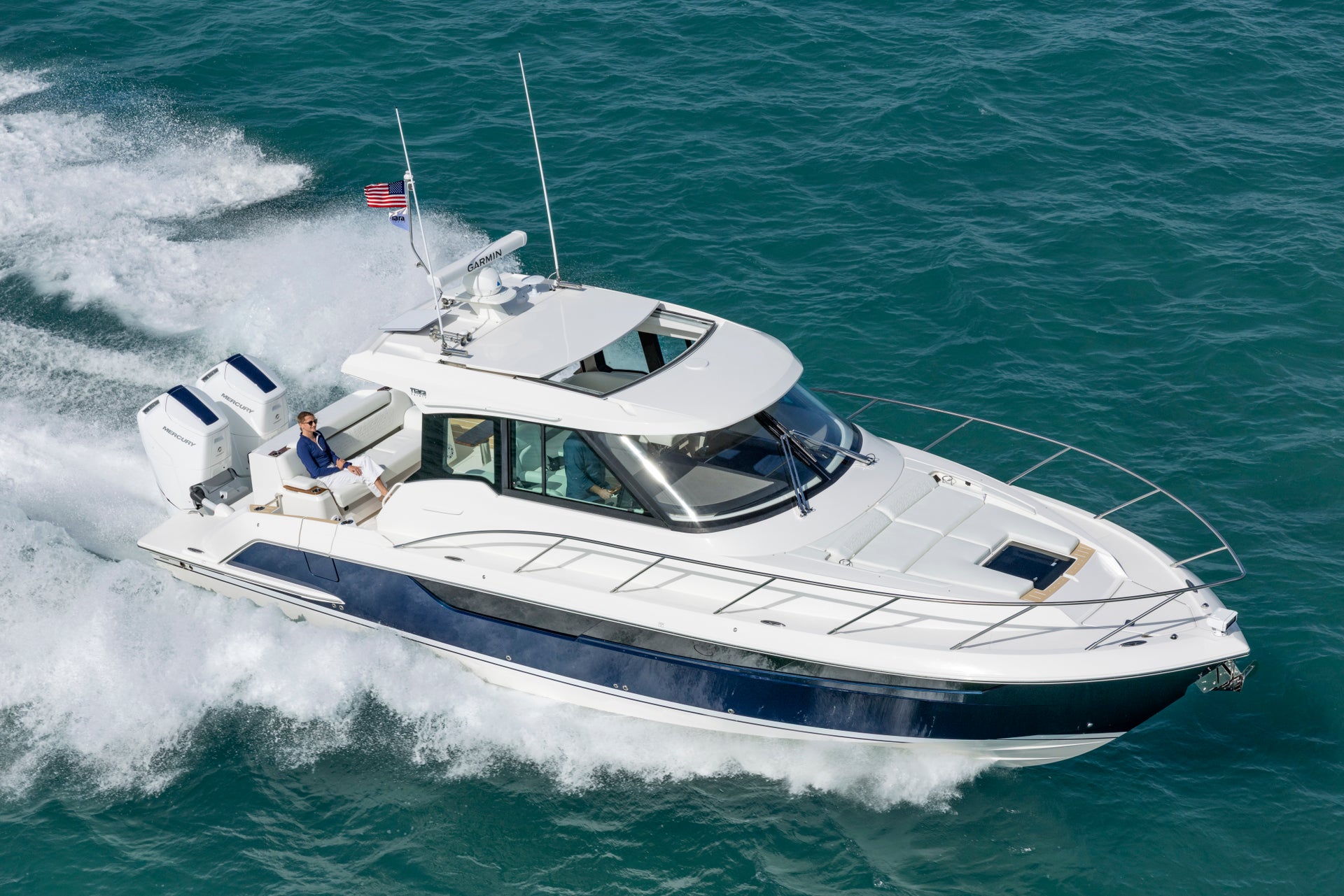 Tiara Yachts 39 LE — photo 5