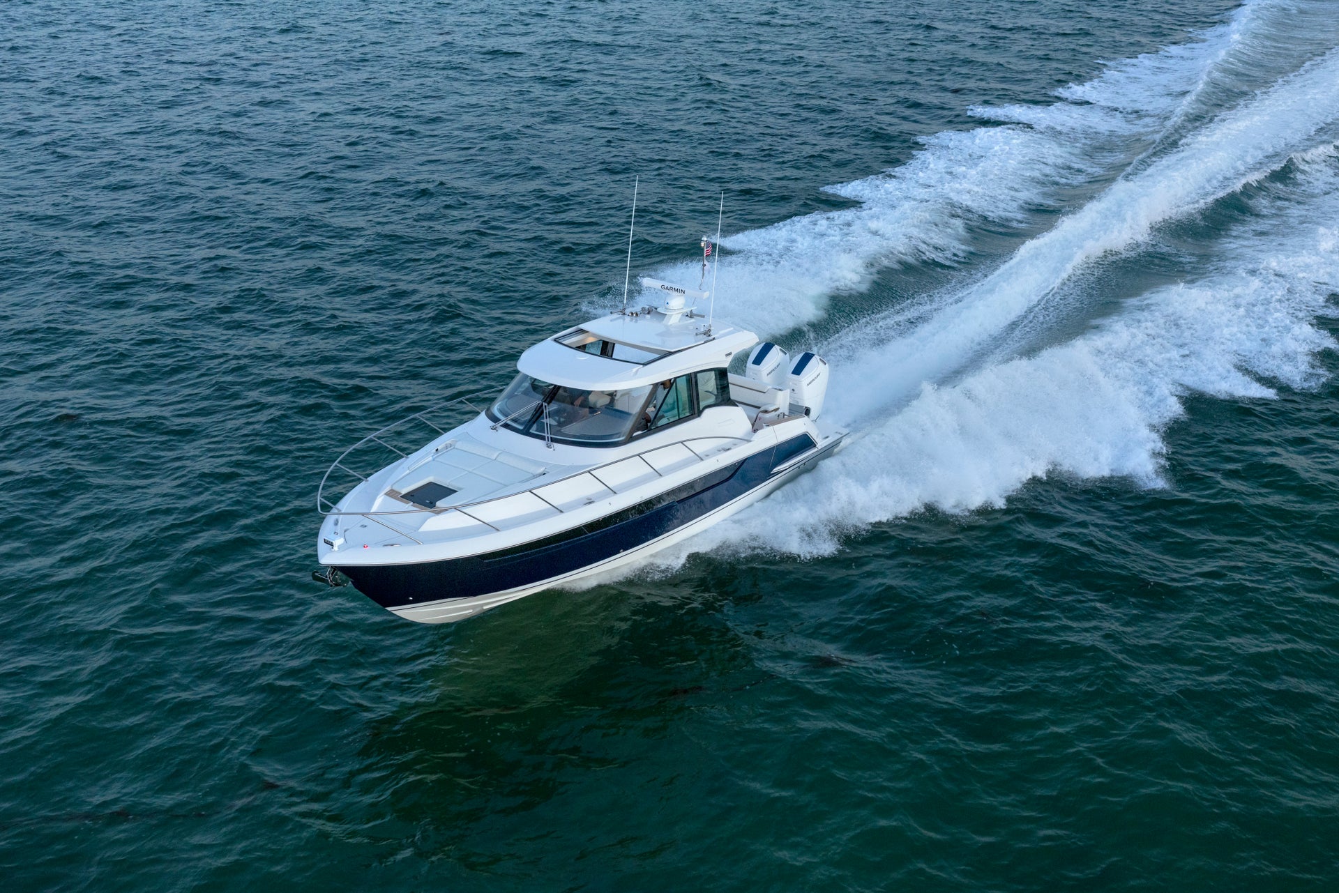 Tiara Yachts 39 LE — photo 9