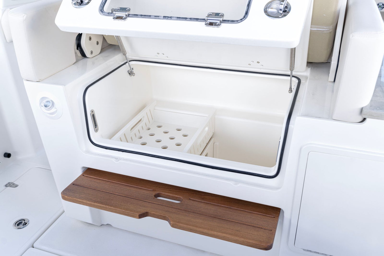Boston Whaler 350 Realm — 写真 5