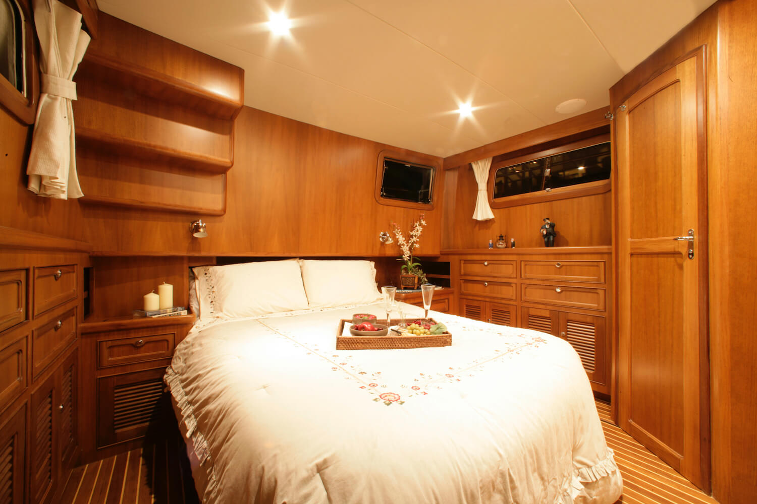 Selene 38 Voyager Aft-cabin — photo 8
